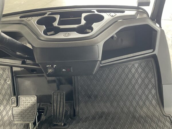 2022 Yamaha Quietech gas golf cart - Image 8