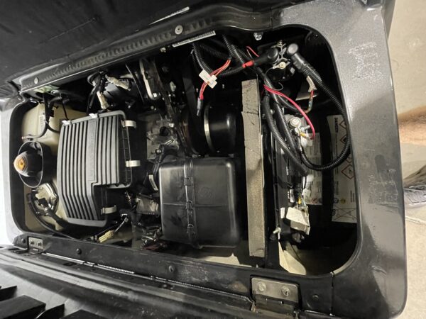2022 Yamaha Quietech gas golf cart - Image 7