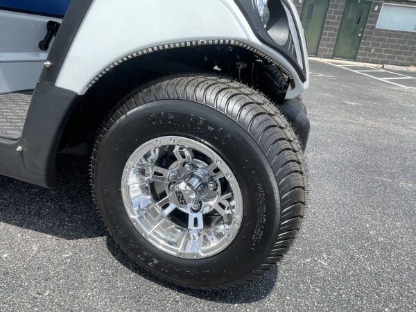 2022 Yamaha Quietech gas 4 person golf cart - Image 10