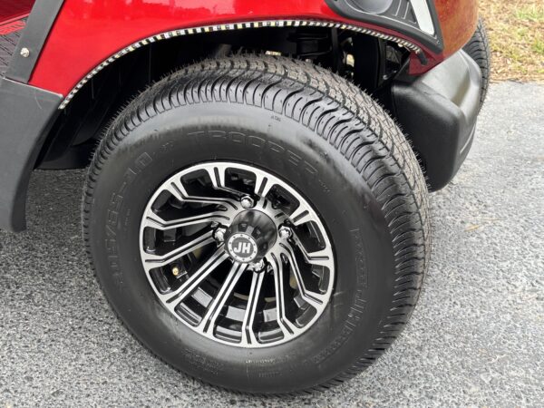 2022 Yamaha Quietech gas golf cart - Image 9