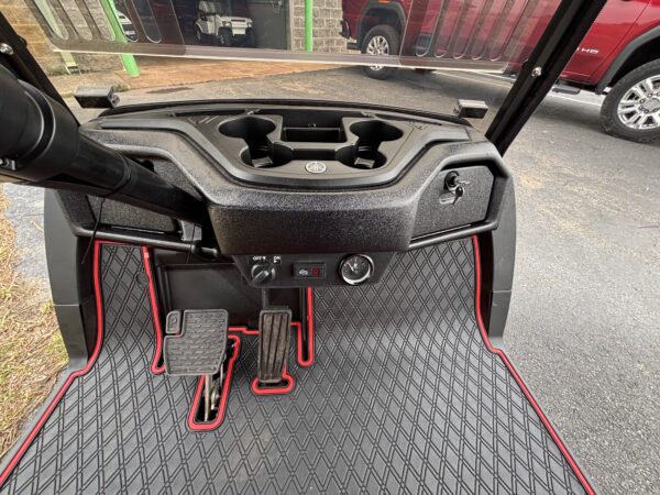 2022 Yamaha Quietech gas golf cart - Image 10